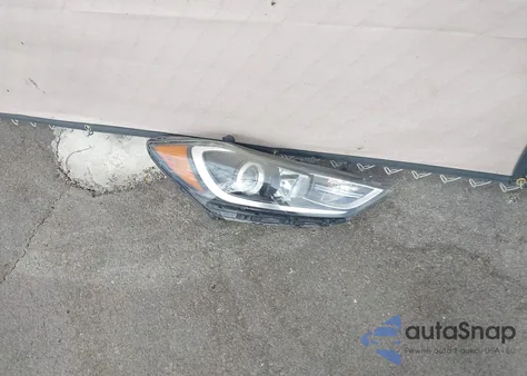 2017 Hyundai Elantra Value Edition из США, поврежденный, VIN 5NPD84LF7HH136416